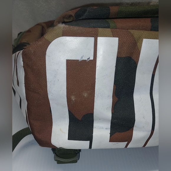 Herschel Supply Company LA Clippers Green Camo Backpack with Logo - Picture 7 of 7